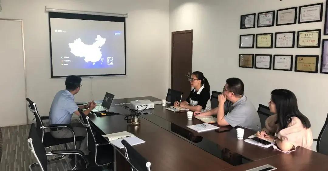 激發(fā)紐帶潛力 | 重慶市云計算和大數(shù)據(jù)產(chǎn)業(yè)協(xié)會秘書處一行走訪蒼穹數(shù)碼重慶分公司